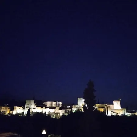 Bonito Ap Centrico Patio Wifi Parking Gratis. アパート グラナダ